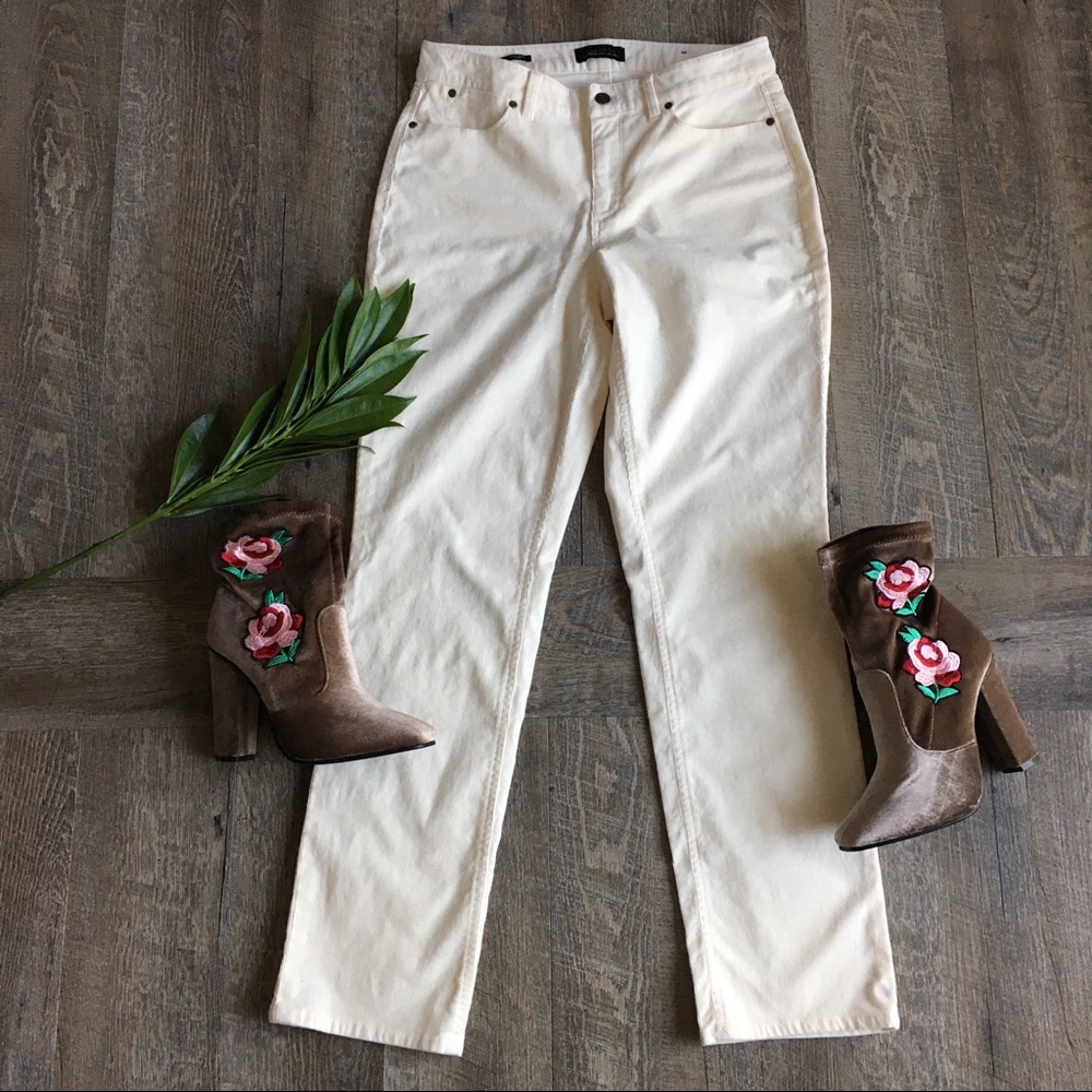 Talbots Straight Curvy Cream Corduroy Pants Size 8